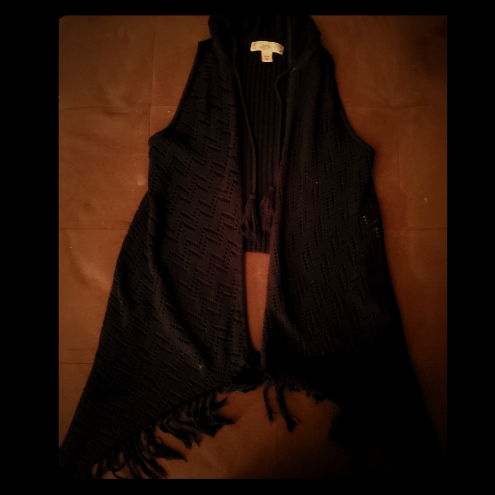 Decree Sweater Overthrow
